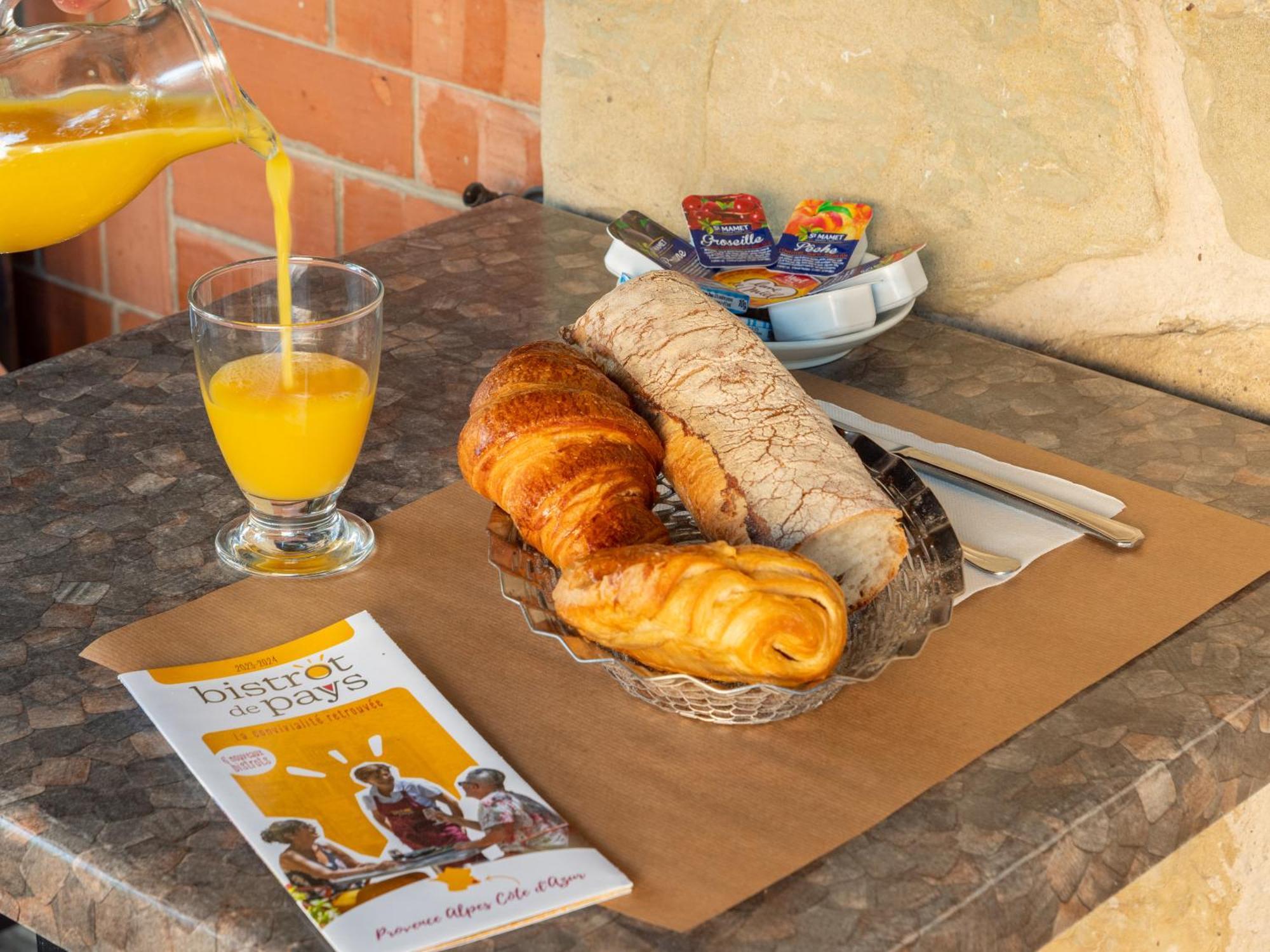 Logis Hotel Beausejour Berre-des-Alpes Dış mekan fotoğraf
